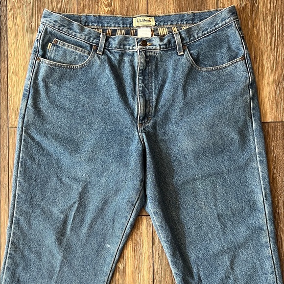 LL Bean Classic Fit Flannel Lined Denim Blue Jeans Mens Size 40x29 - Picture 3 of 15